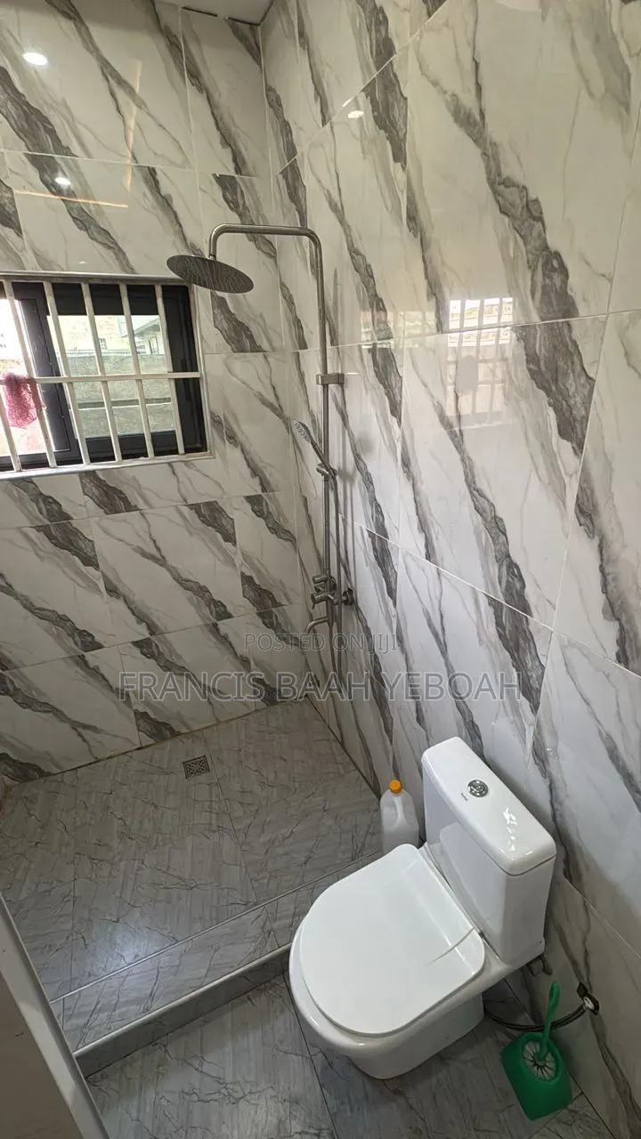 3bdrm House in Shining Star Real, Awutu Senya West for sale