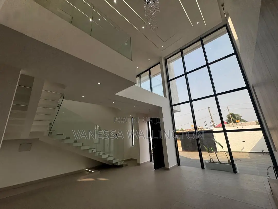 4bdrm House in Nanakrom, Nmai-Dzorn for sale