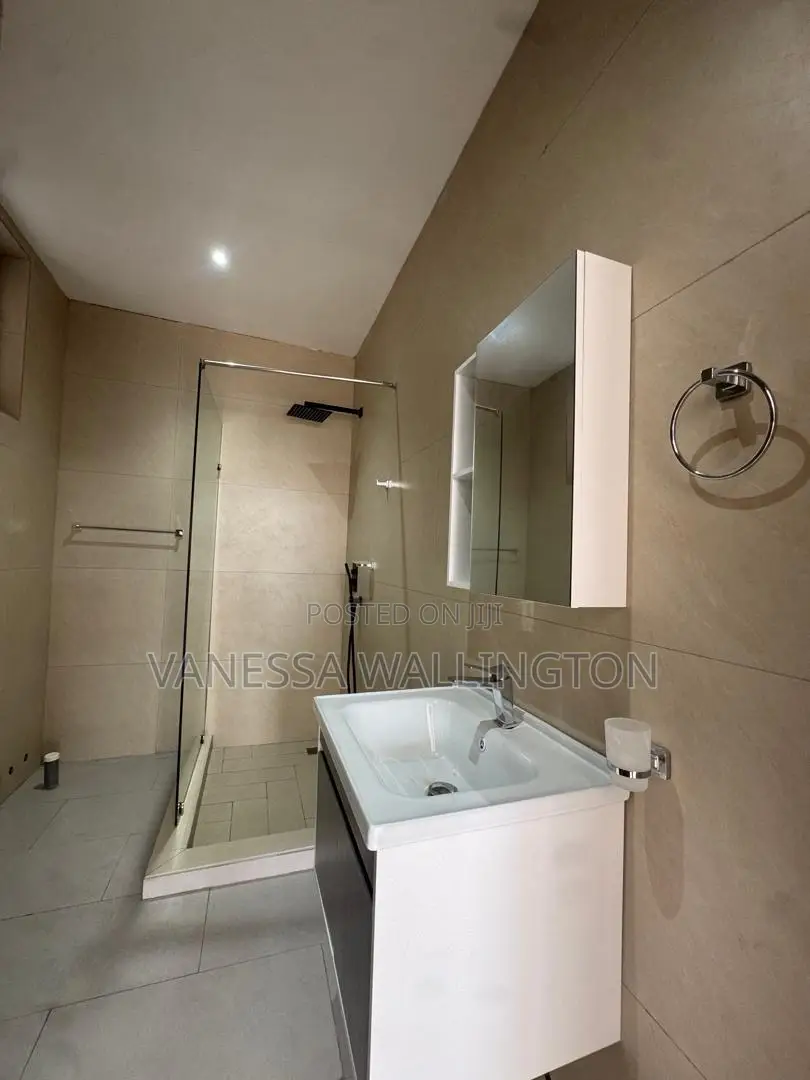 4bdrm House in Nanakrom, Nmai-Dzorn for sale