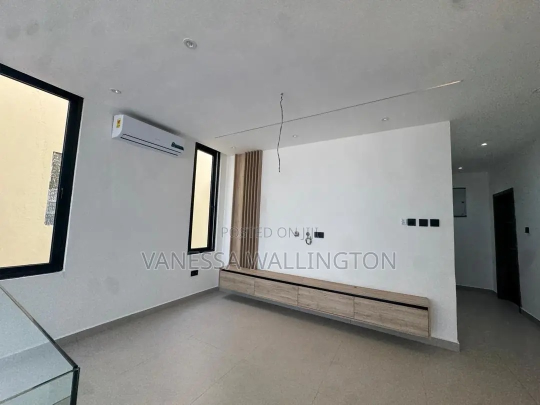 4bdrm House in Nanakrom, Nmai-Dzorn for sale