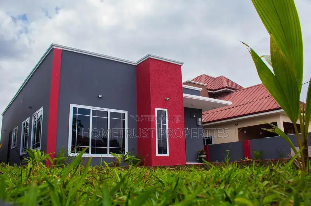 3bdrm House in Amasaman Sarpeiman for sale