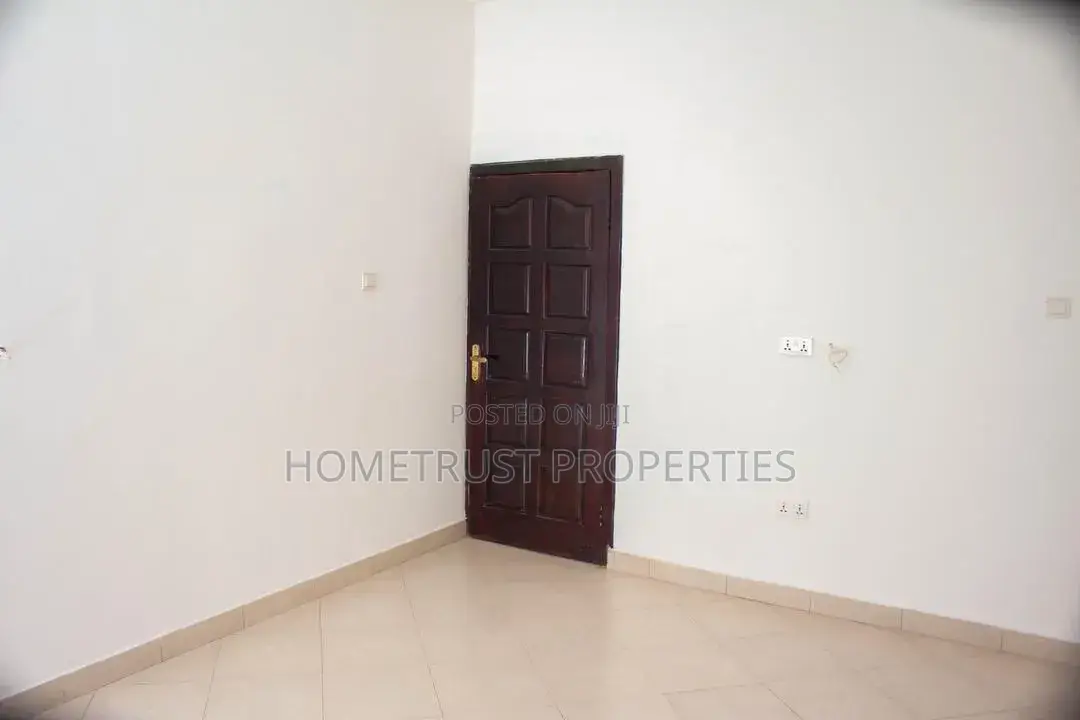 3bdrm House in Amasaman Sarpeiman for sale