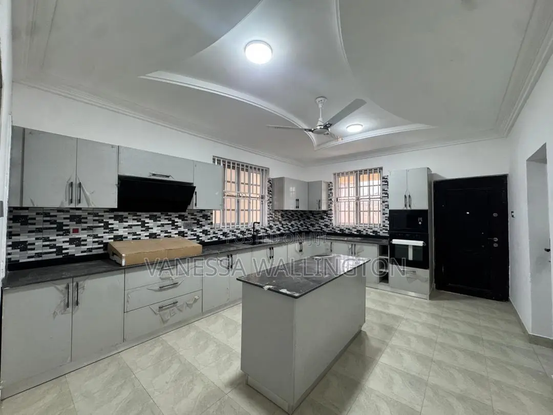 5bdrm House in Ashaley Botwe for rent