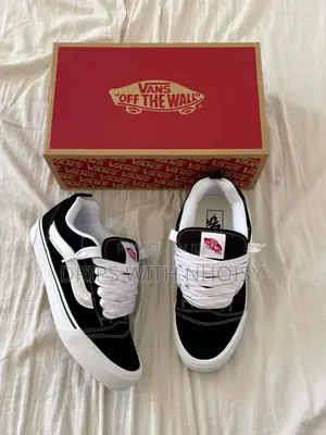 Old Skul Vans, Black and White