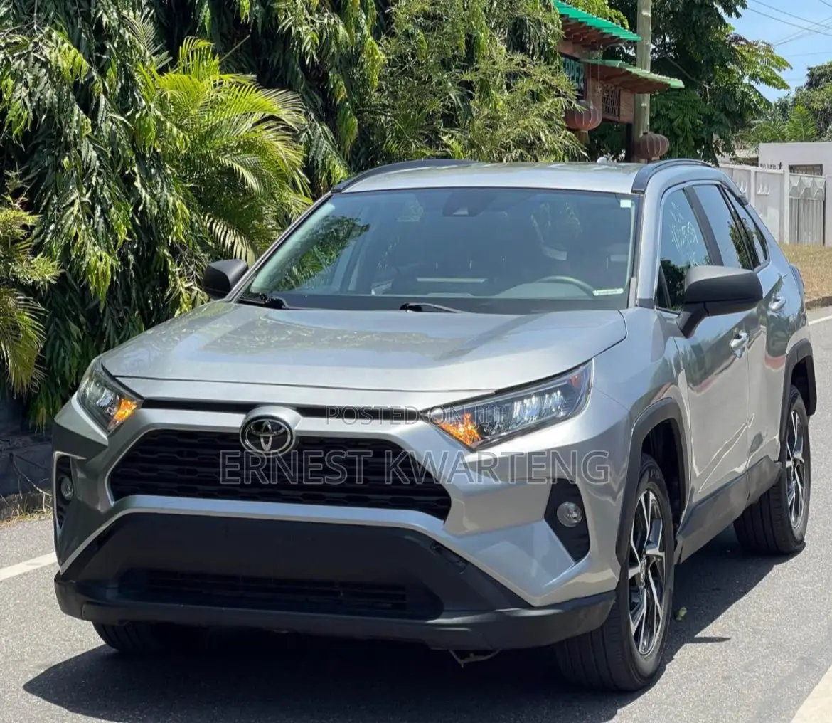 Toyota RAV4 2021 Gray