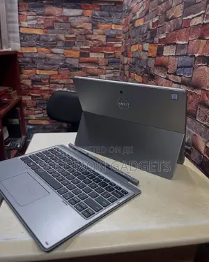 Laptop Dell Latitude 7200 2-in-1 8GB Intel Core i5 SSD 256GB