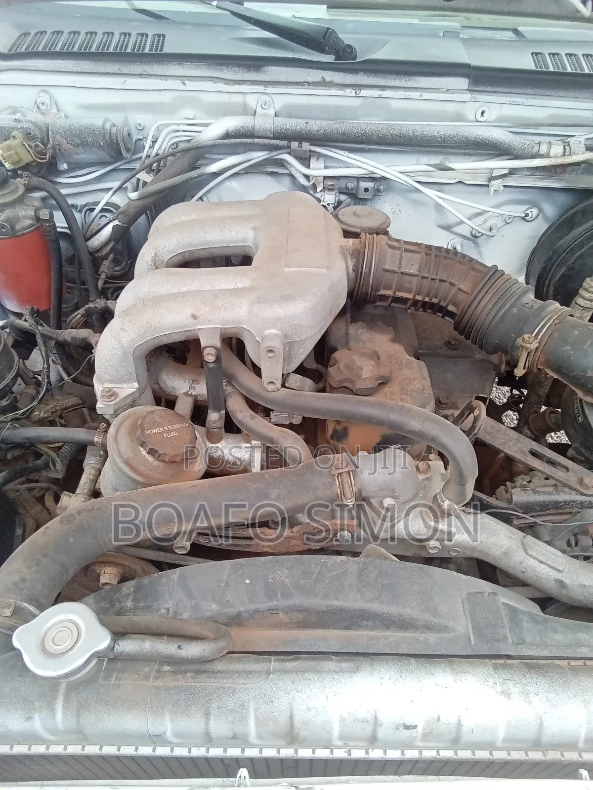 Nissan Hardbody 2000 White