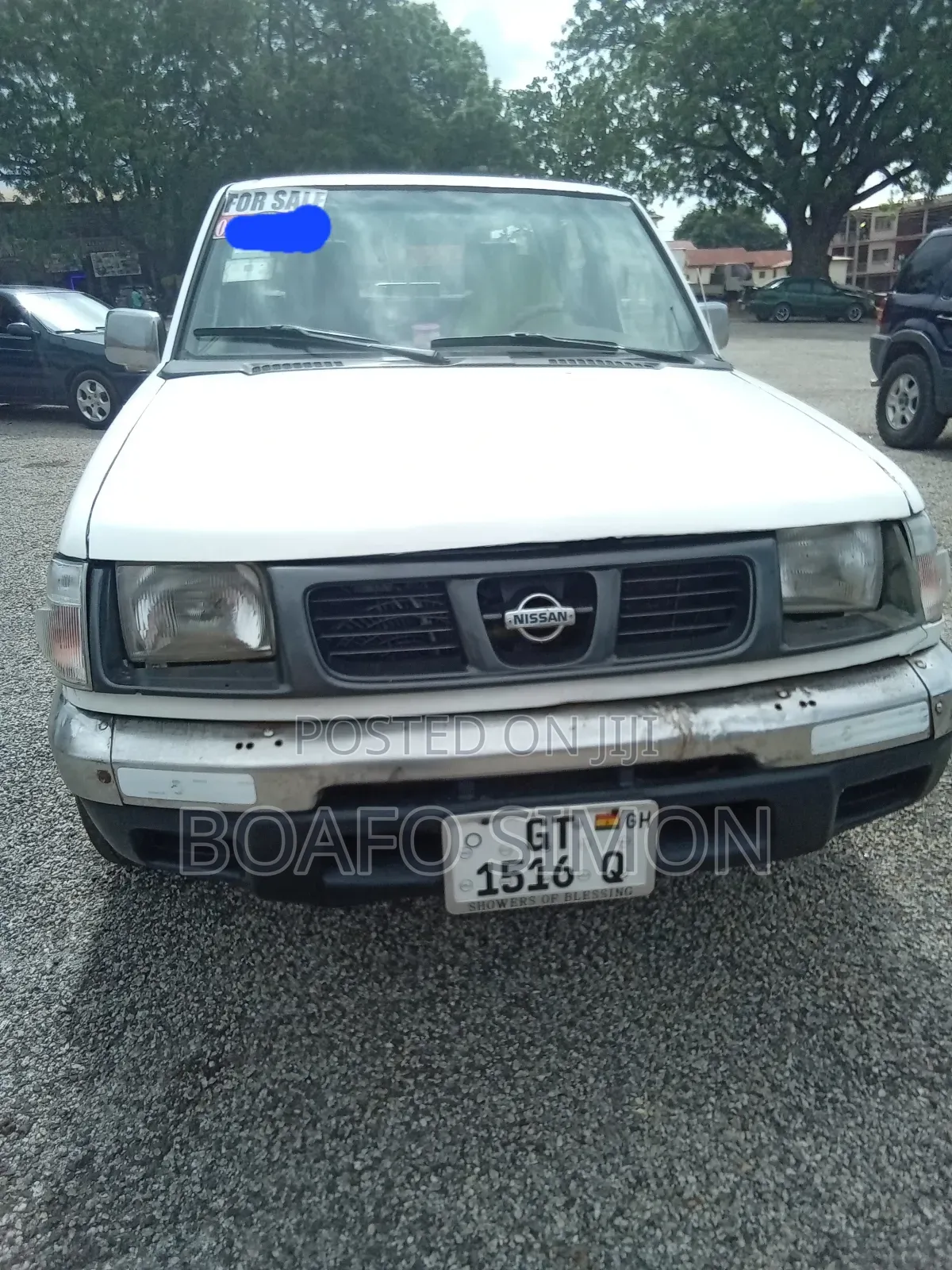 Nissan Hardbody 2000 White