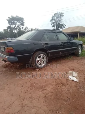 Mercedes-Benz C300 1995 Black