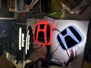 Honda Civic 2016 2017 2018 Led Crown / Emblem With Side Fender Light