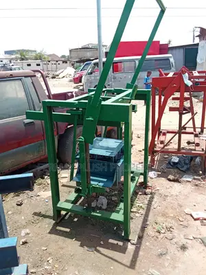 Block Machines for Construction Works