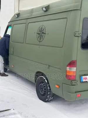 Volkswagen LT 2009 Orange