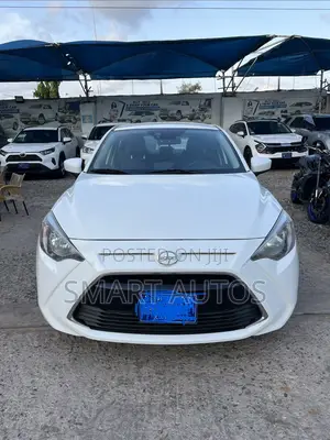 Scion iA Base 2016 White