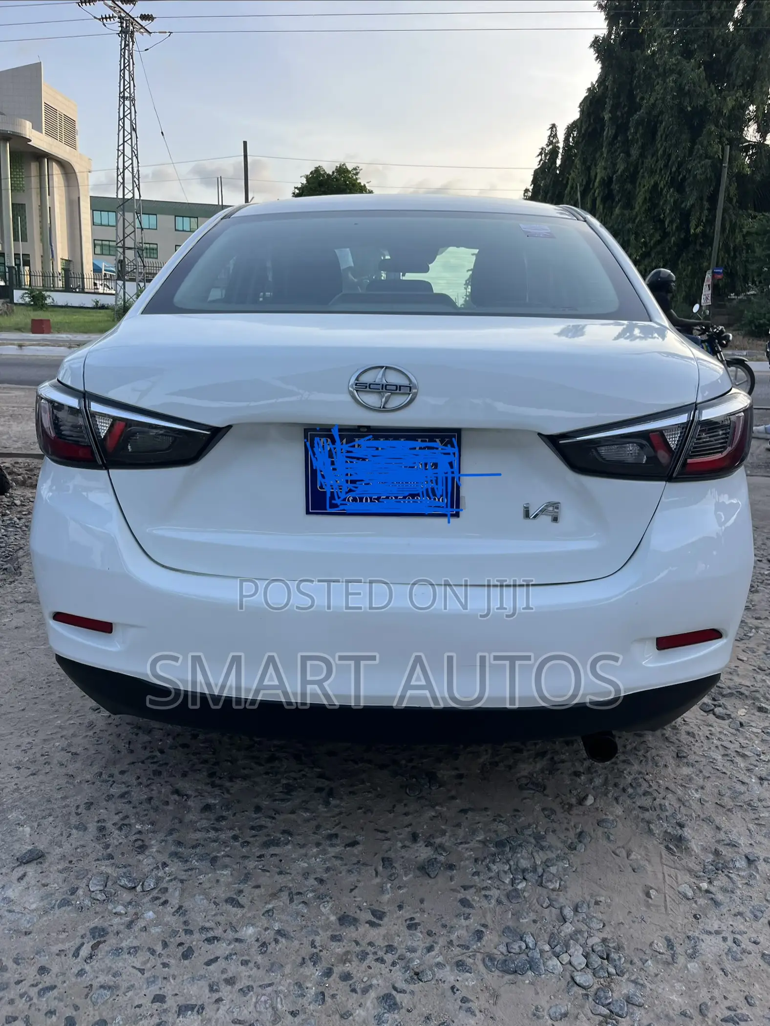 Scion iA Base 2016 White