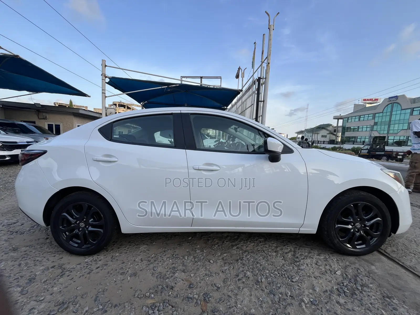 Scion iA Base 2016 White