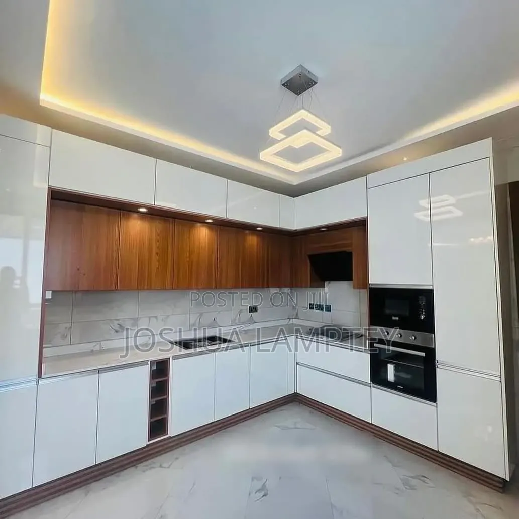 4bdrm House in East Legon Estate, Boundary Road Area for rent