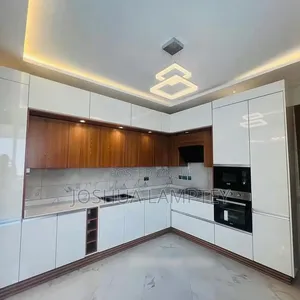 4bdrm House in East Legon Estate, Boundary Road Area for rent