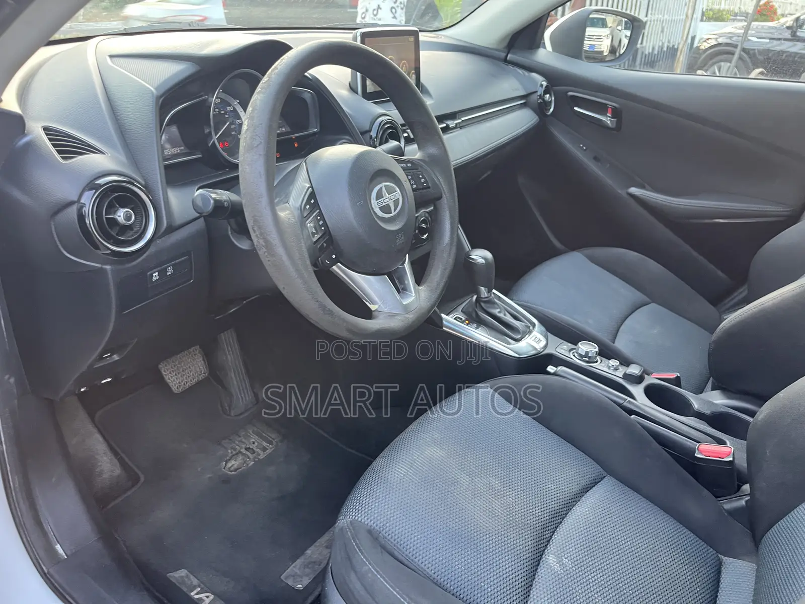 Scion iA Base 2016 White