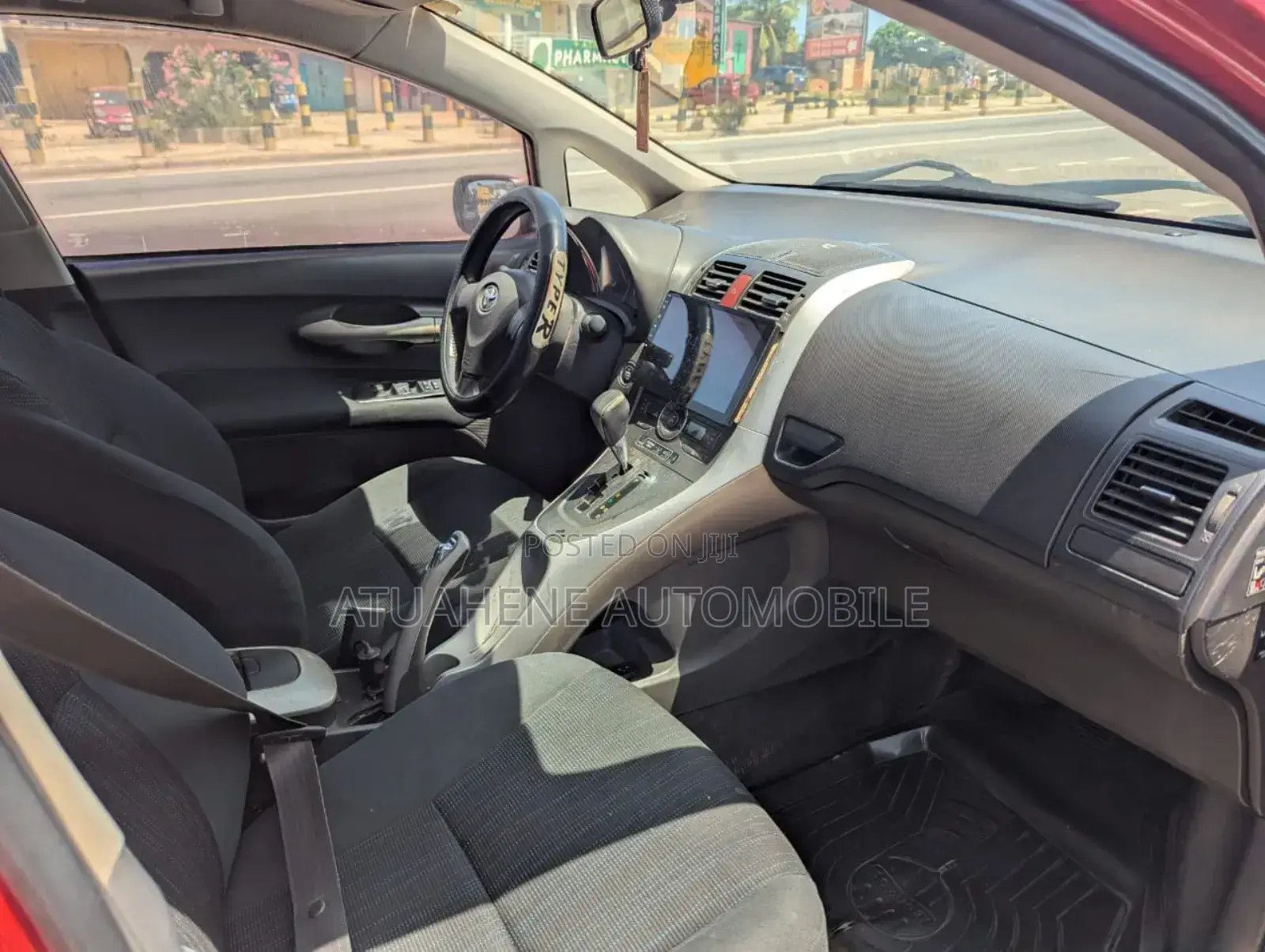 Toyota Auris 1.4 VVTi 2008 Red