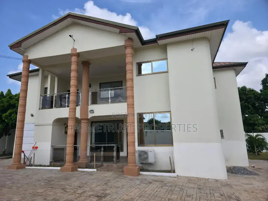 8bdrm Duplex in East Legon A&C Mall for rent
