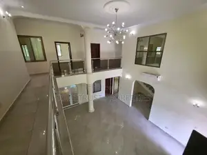 8bdrm Duplex in East Legon A&C Mall for rent