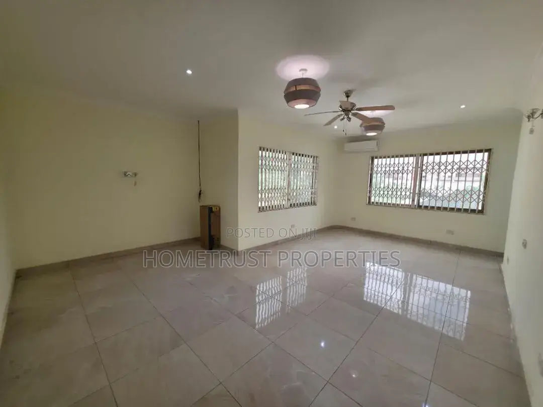 8bdrm Duplex in East Legon A&C Mall for rent
