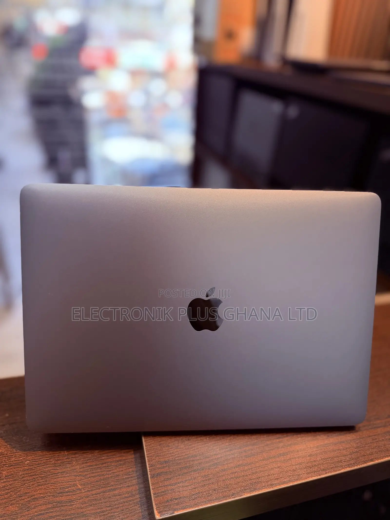 Laptop Apple MacBook Pro 2020 M1 8GB Apple M1 Pro SSD 512GB