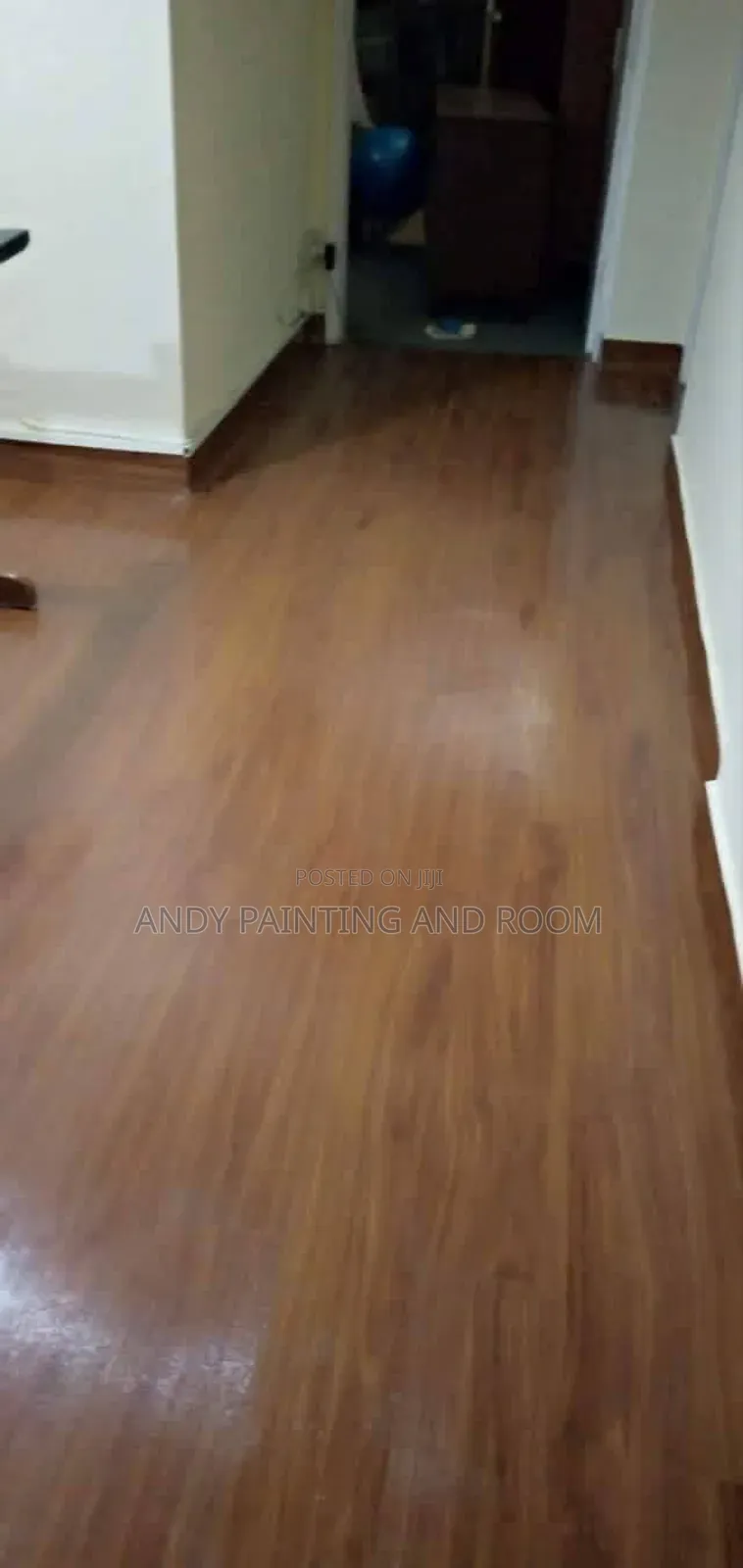 Modern Stylish Vinyl Tiles Installation