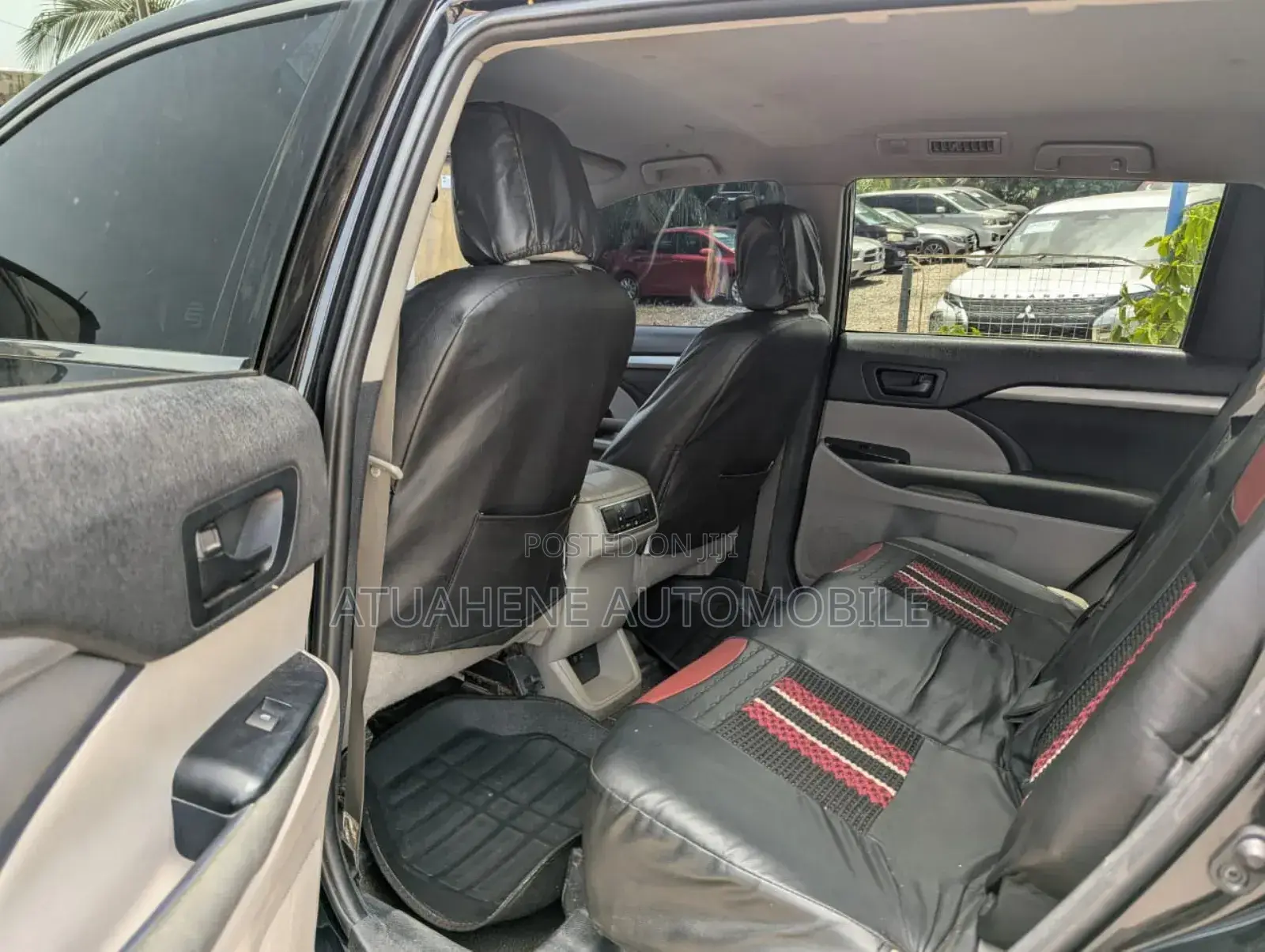 Toyota Highlander LE 4x2 (2.7L 4cyl 6A) 2018 Black