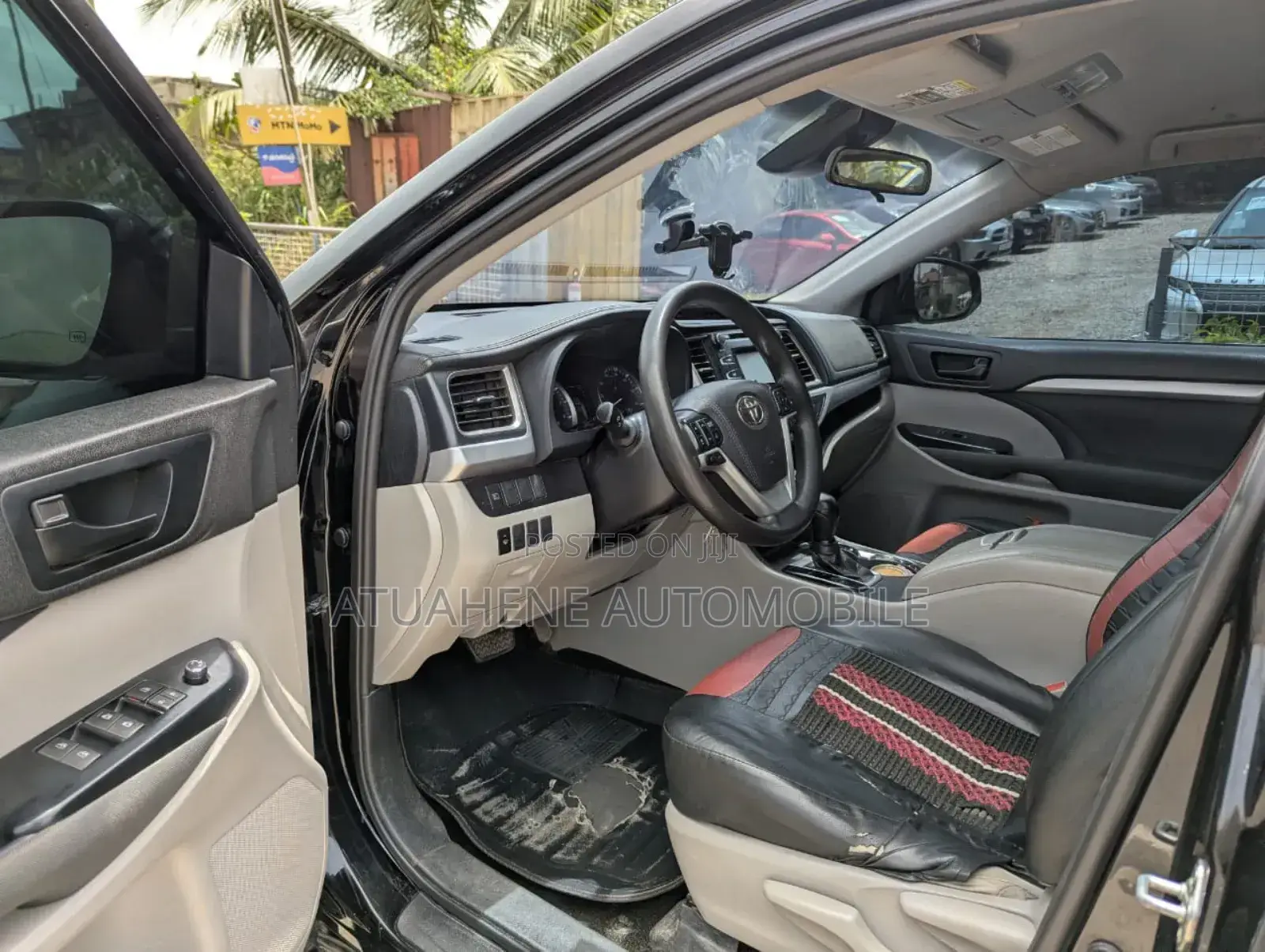 Toyota Highlander LE 4x2 (2.7L 4cyl 6A) 2018 Black