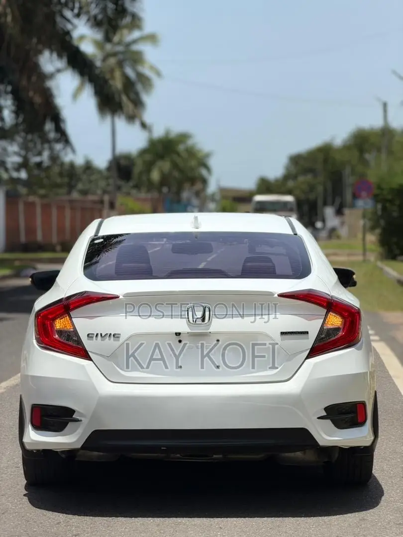 Honda Civic Touring 4dr Sedan (1.5L 4cyl) 2017 White