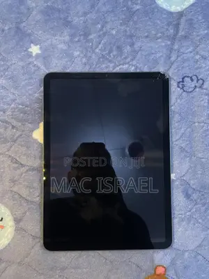 Apple iPad Air (2022) 256 GB Black