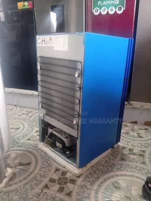Space-Saving Westpool 90l Refrigerator for Everyday Use