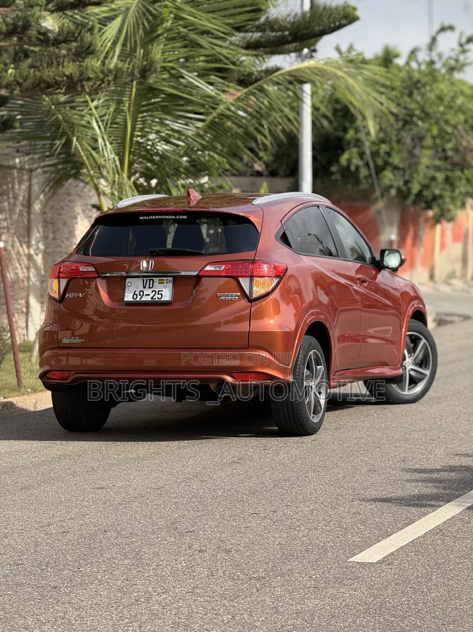 Honda HR-V Touring AWD 2020 Orange