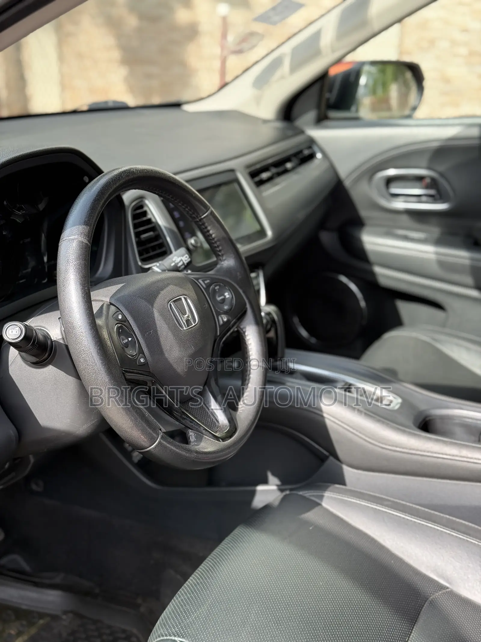 Honda HR-V Touring AWD 2020 Orange