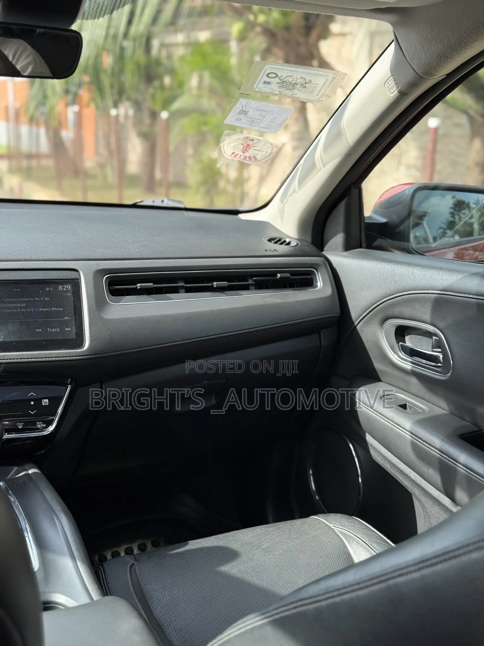 Honda HR-V Touring AWD 2020 Orange