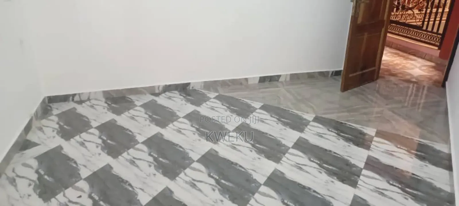 1bdrm Apartment in Estate Agency, Baatsona Total for rent