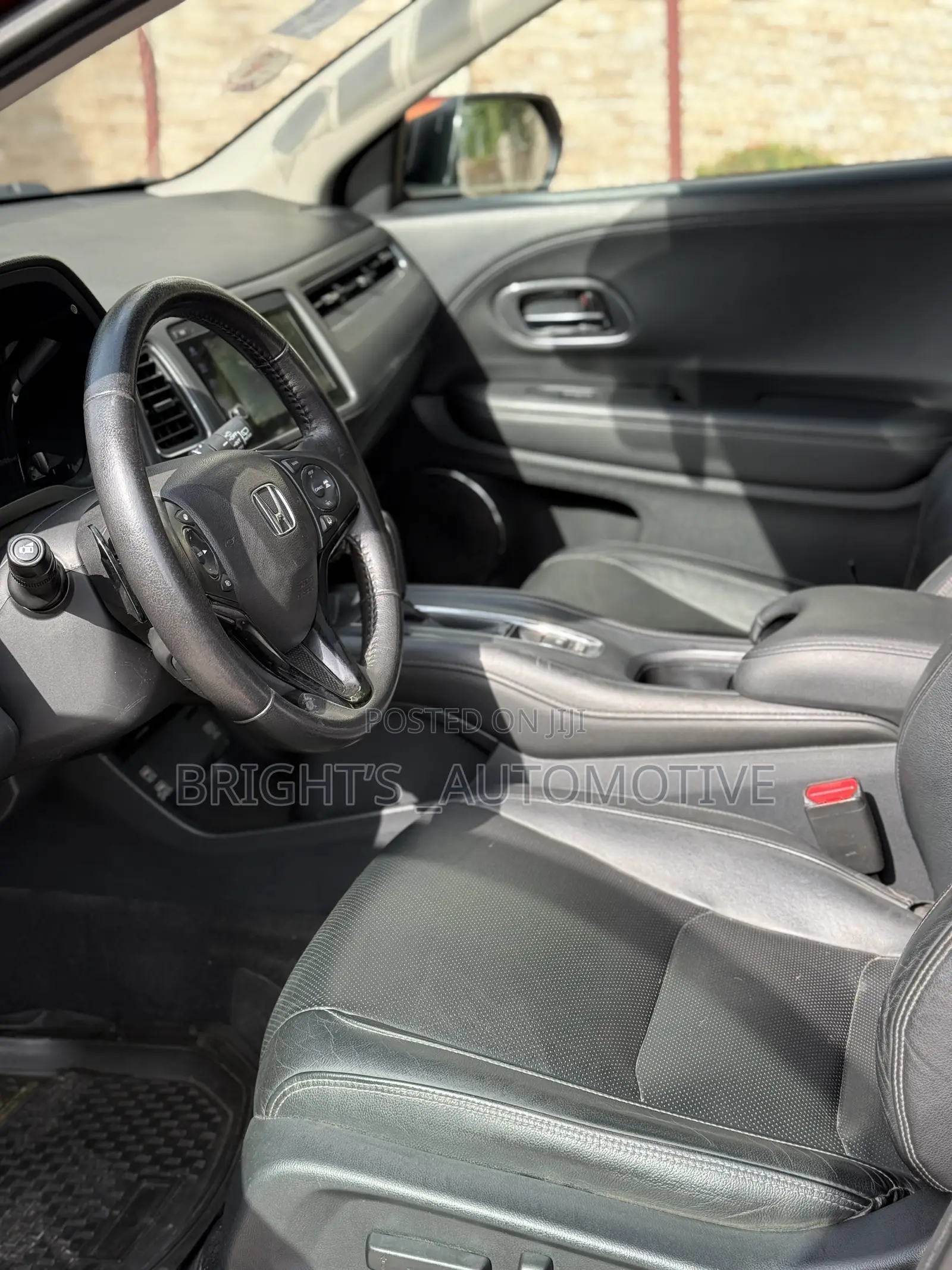 Honda HR-V Touring AWD 2020 Orange
