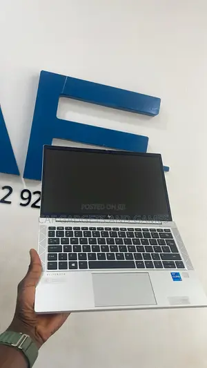 Laptop HP EliteBook 830 G8 8GB Intel Core i5 SSD 256GB