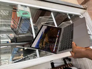 Laptop Apple MacBook Pro 2019 8GB Intel Core i5 SSD 128GB