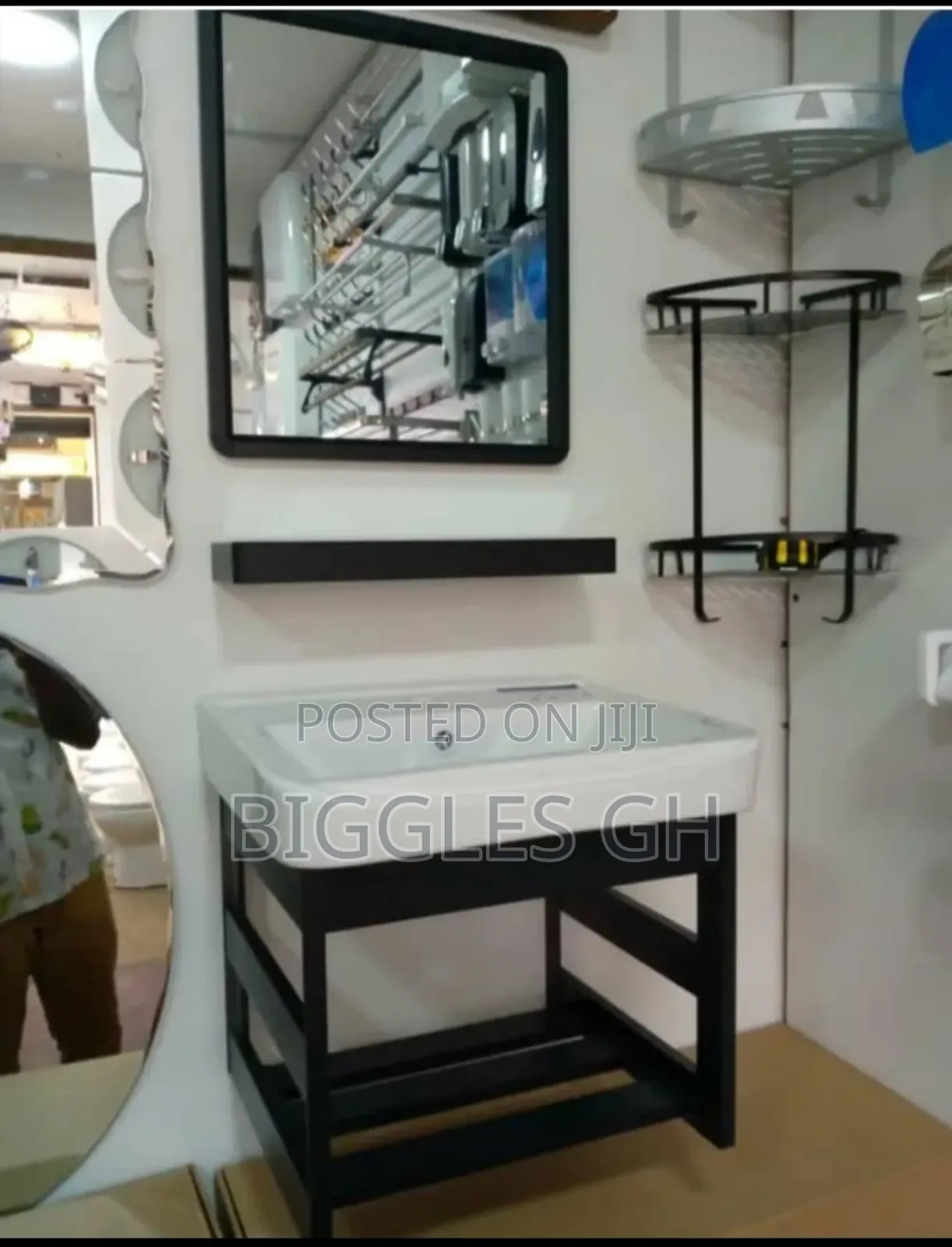 Small Cabinet Basin Black