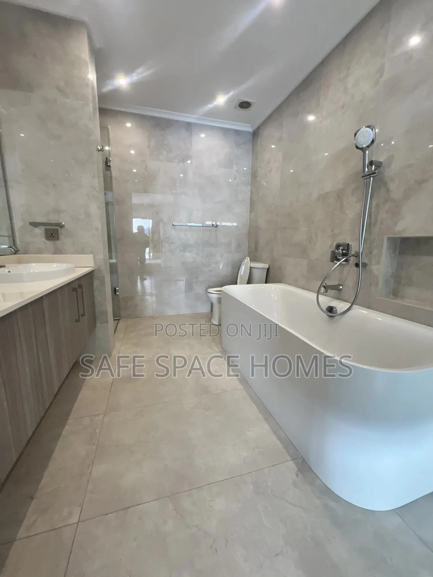2bdrm Apartment in Burma Camp for rent