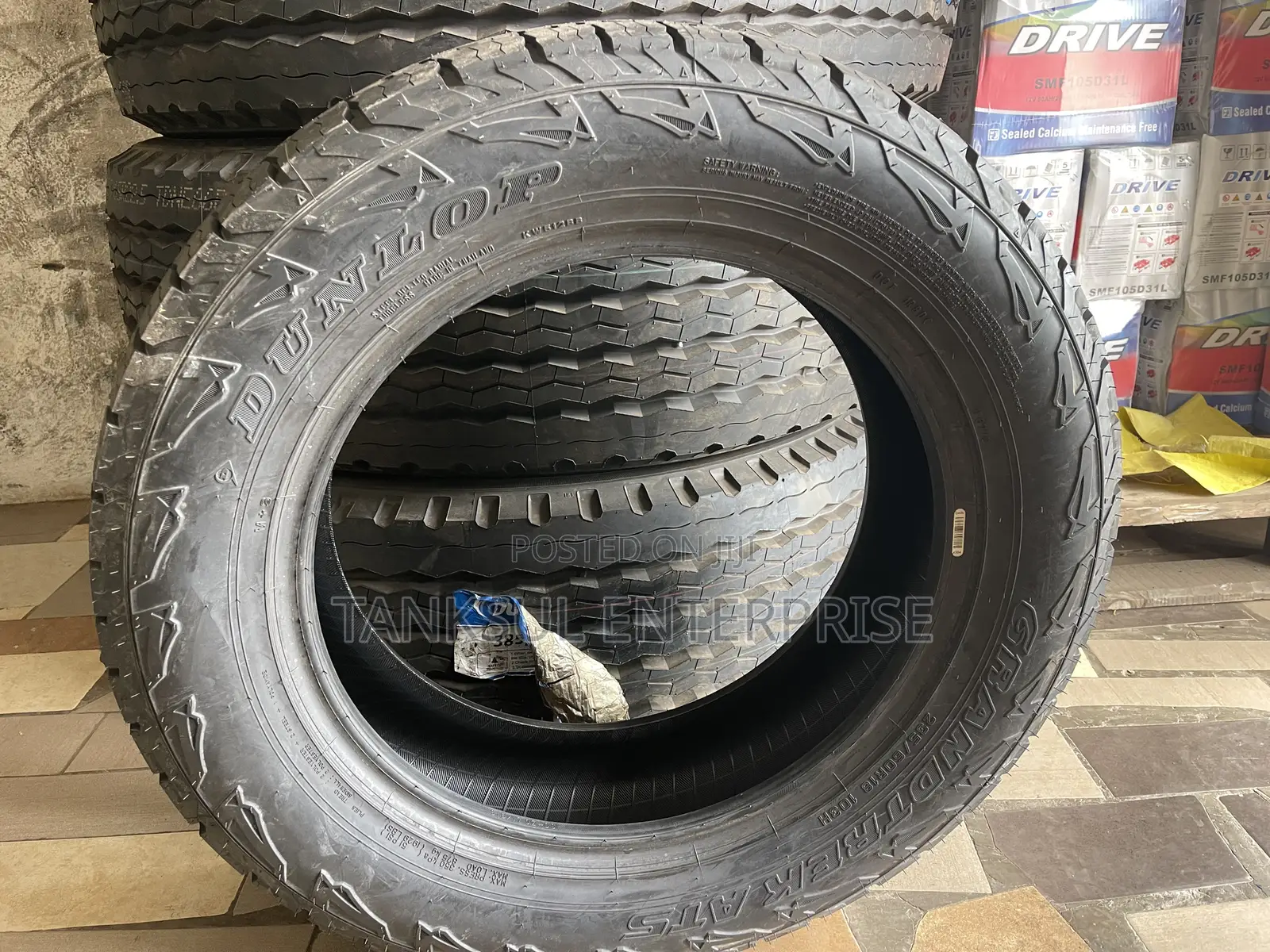 Dunlop 235 60 18