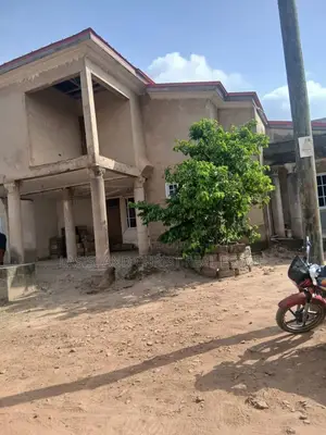 5bdrm Duplex in Lasisi And Christ, Amasaman for sale