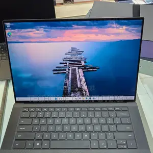 Laptop Dell Precision 5550 32GB Intel Core i7 SSD 512GB