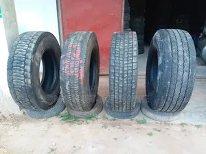 All Kinds Of Home-used Car Tyres Available For Sale