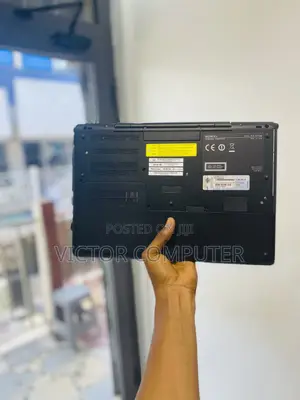 New Laptop Sony VAIO VPC-SB3S9E 8GB Intel Core i5 HDD 250GB