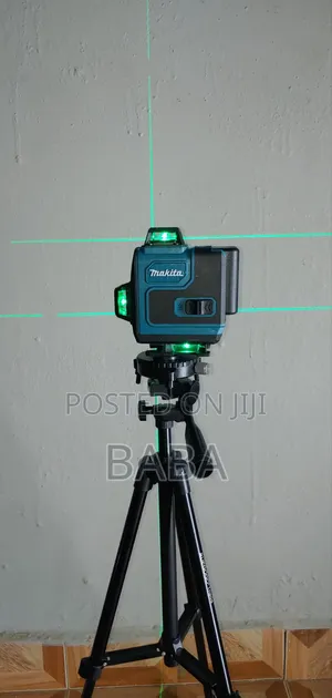 Makita 16 Line Green Light