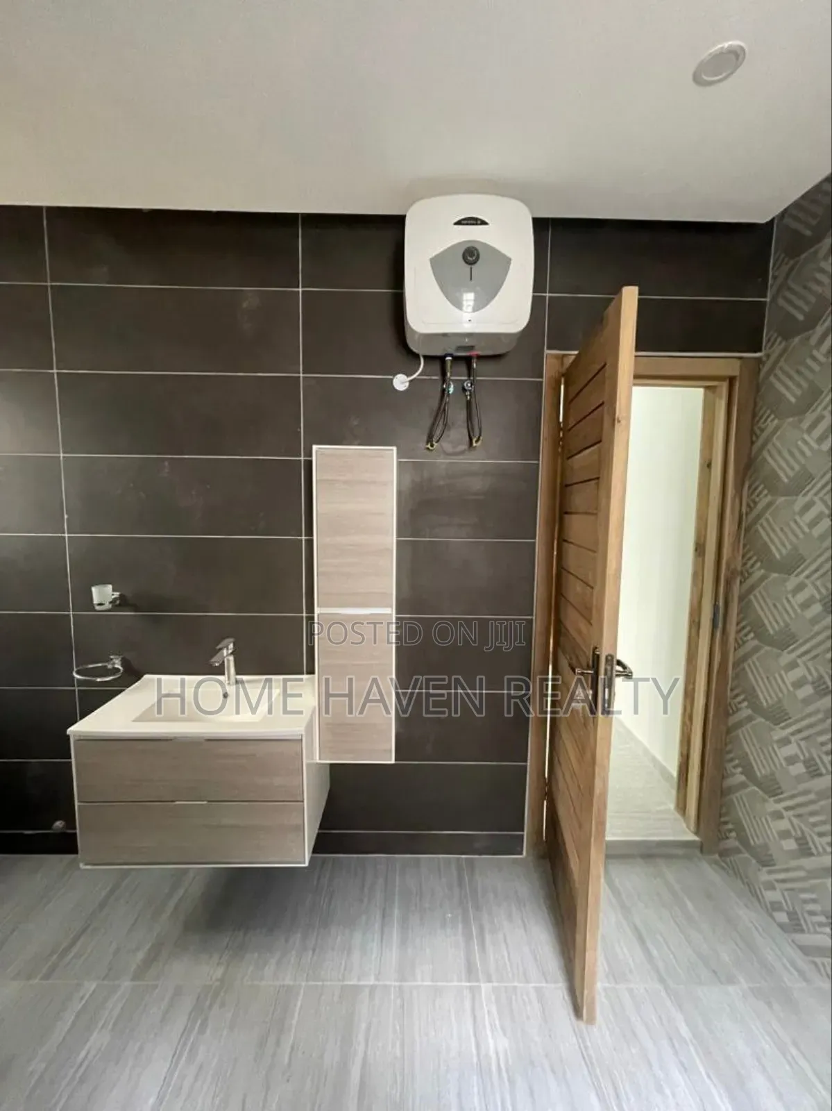 4bdrm House in Atomic Down, Papao for sale