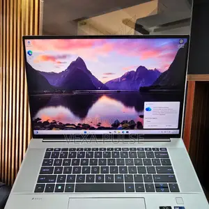 Laptop HP ZBook Studio G8 16GB Intel Core i7 SSD 512GB